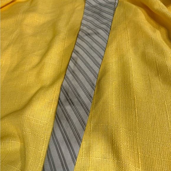 Original Gucci ties color gray used in a good condition not stains not holes - Picture 1 of 7